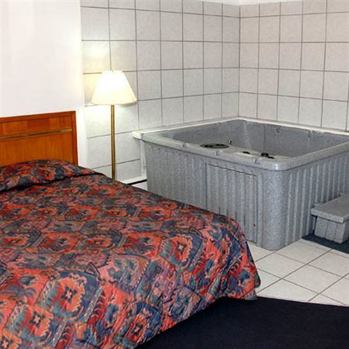Bay Motel By Oyo Bay City Habitación foto